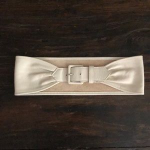 Nikki Jaggs Cream Natural Chinch Waist Belt